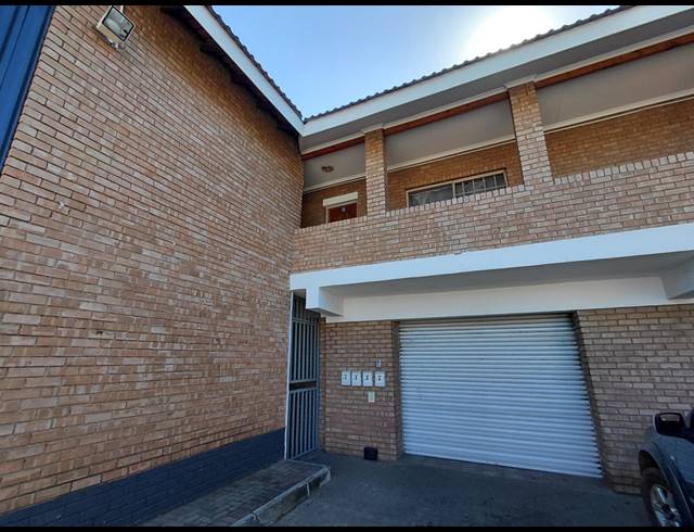 1,400M² BUSINESS FOR SALE IN ANNADALE